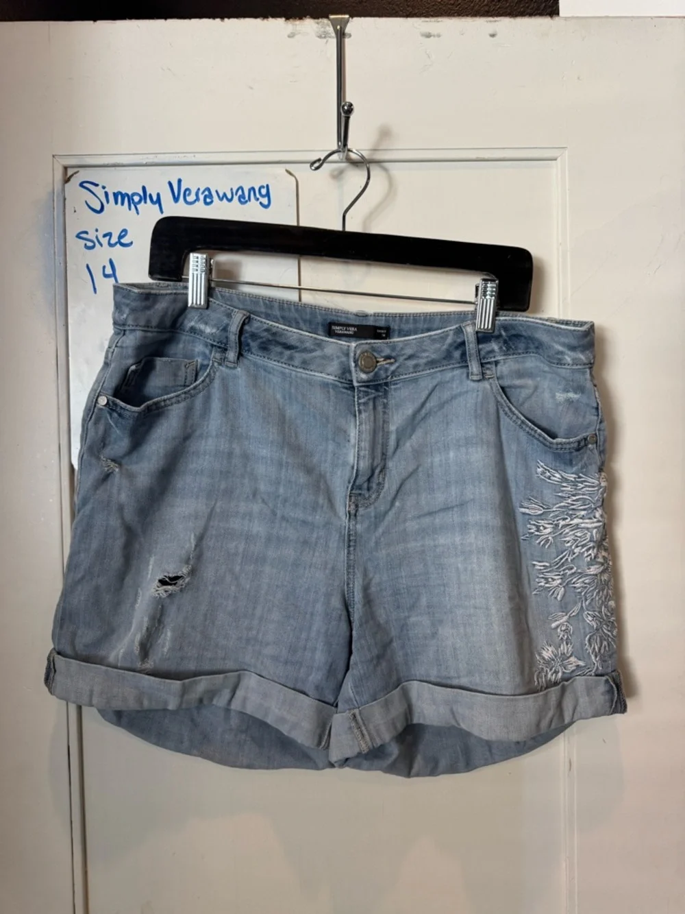 Vera Bradly Simple Embroidered Denim Shorts